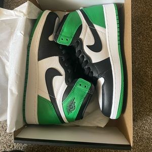 LUCKY GREEN RETRO JORDAN 1